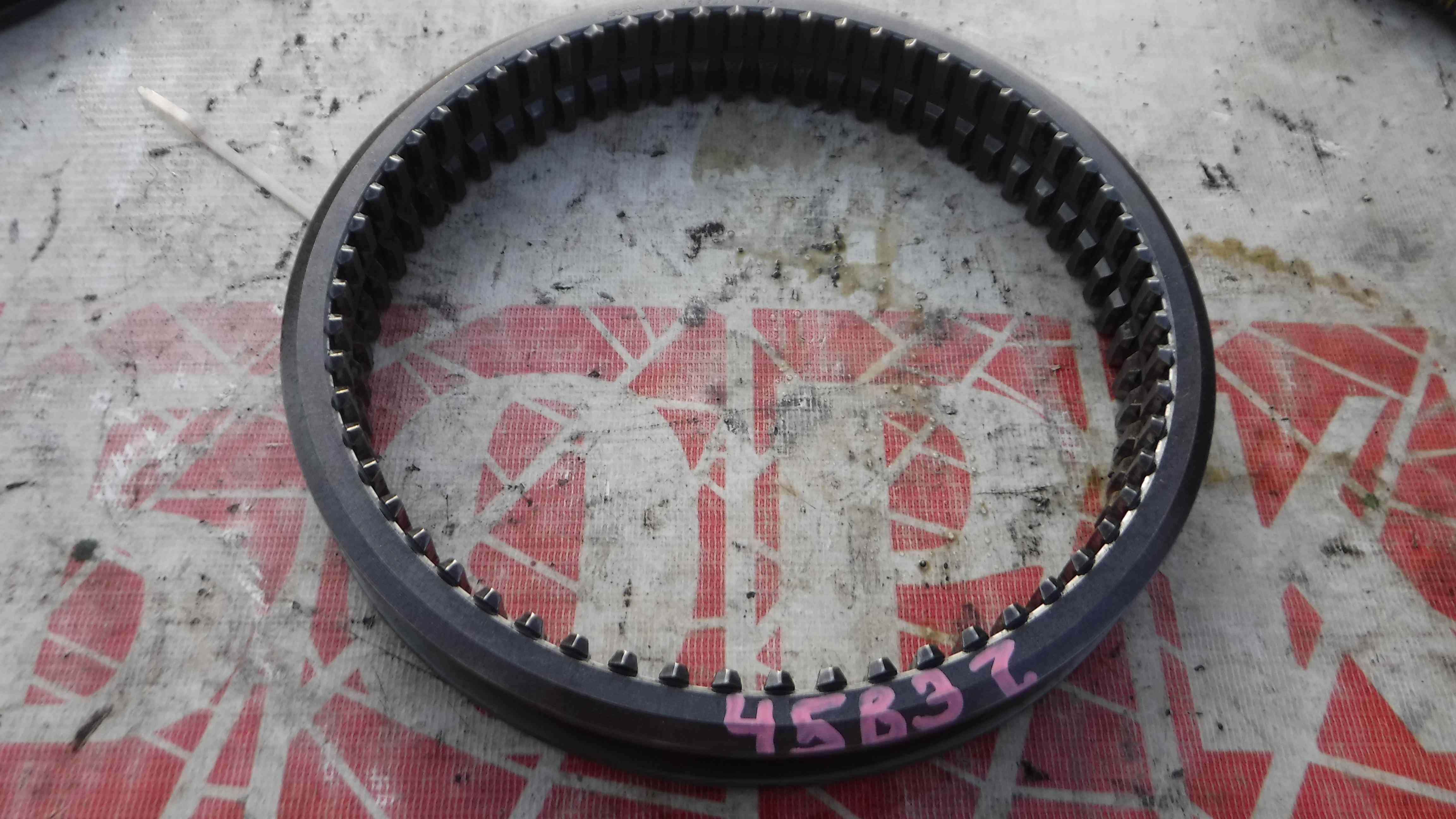 45837 Кольцо синхронизатора 369906 втулка 1529939 GRS900 КПП SCANIA